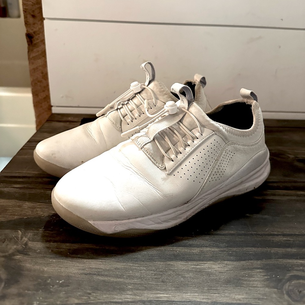Clove Classic Shoes